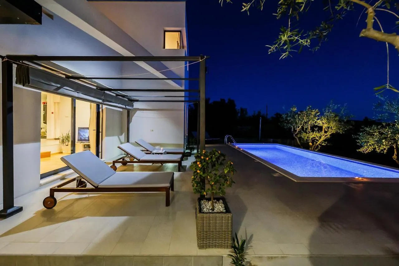 Marina Villa Trogir